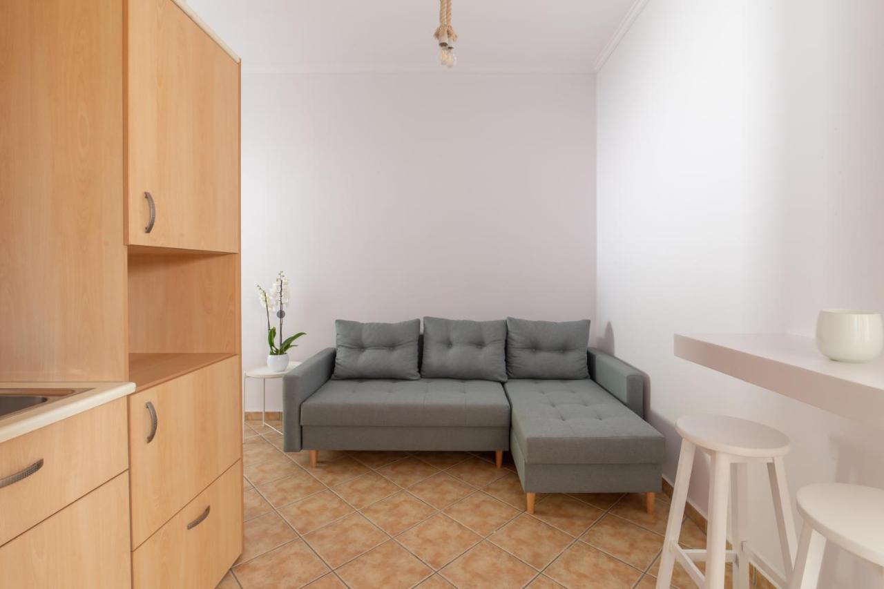 Nysa Residence Ménites エクステリア 写真